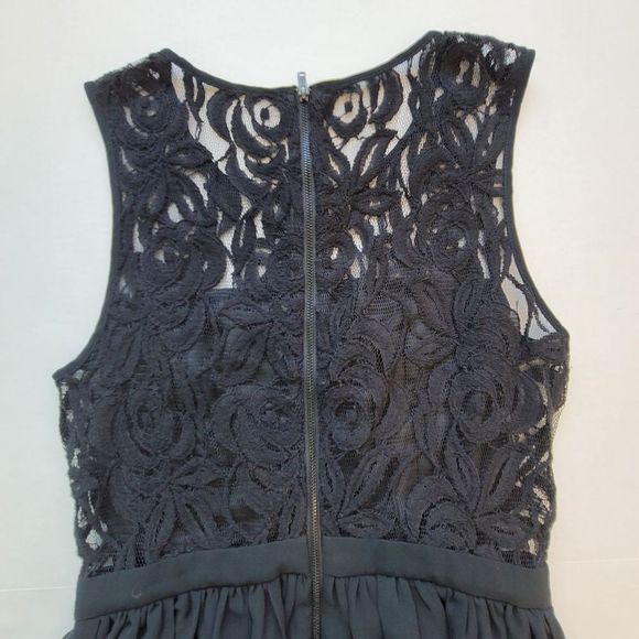 BCBGeneration Black Lace Dress Size 6 NWT - Picture 8 of 14